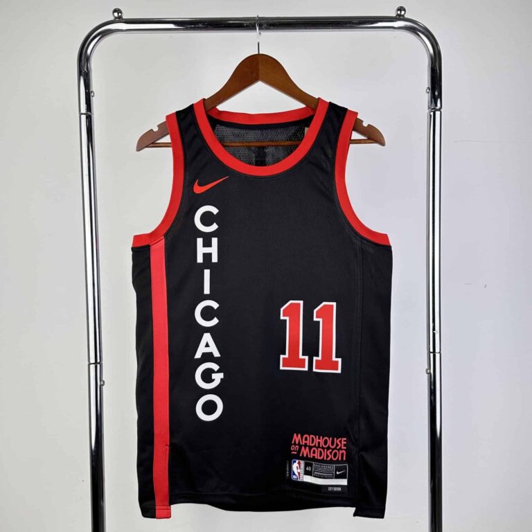 CHICAGO BULLS DeROZAN 11
