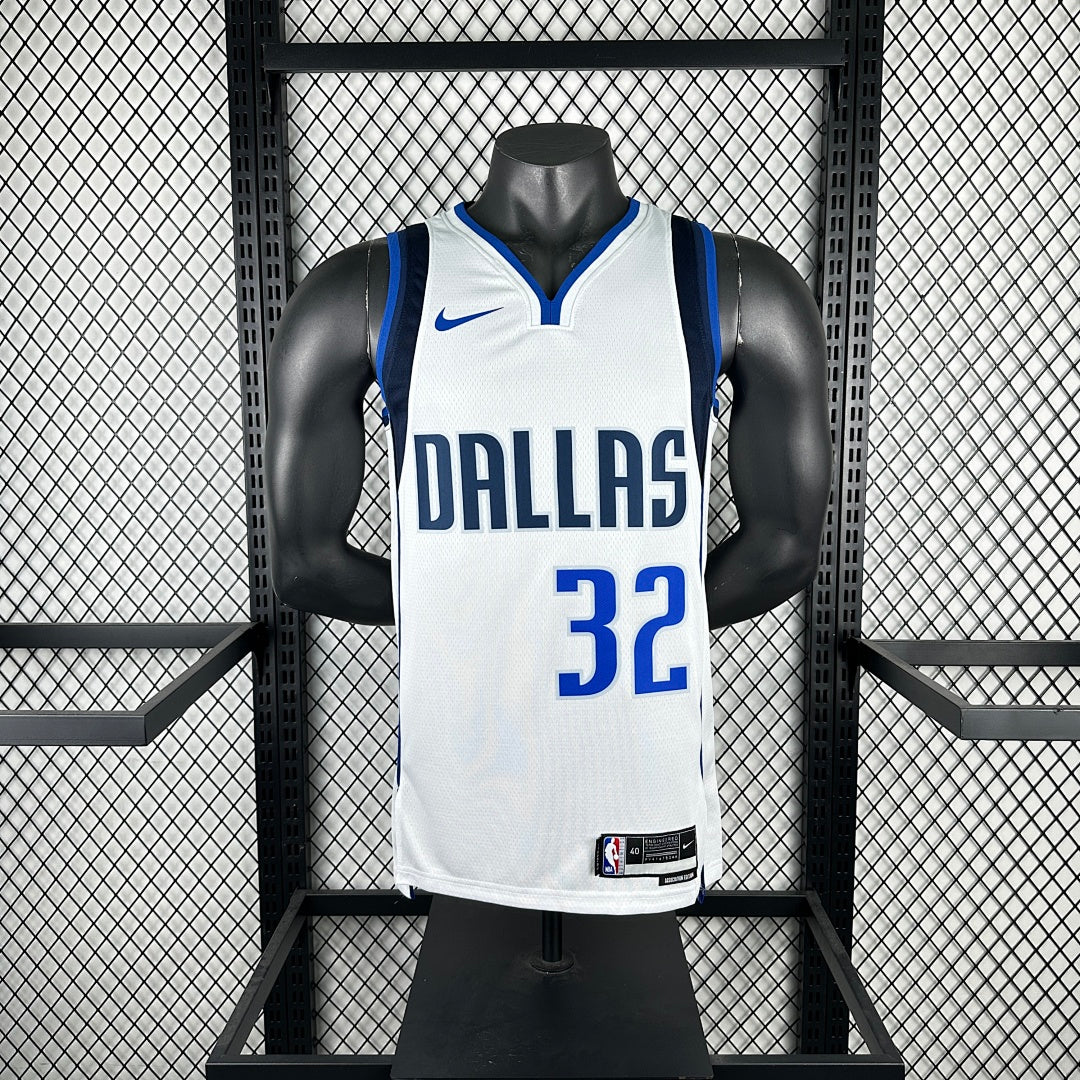 Dallas Mavericks Cooper Flagg 32 White - front
